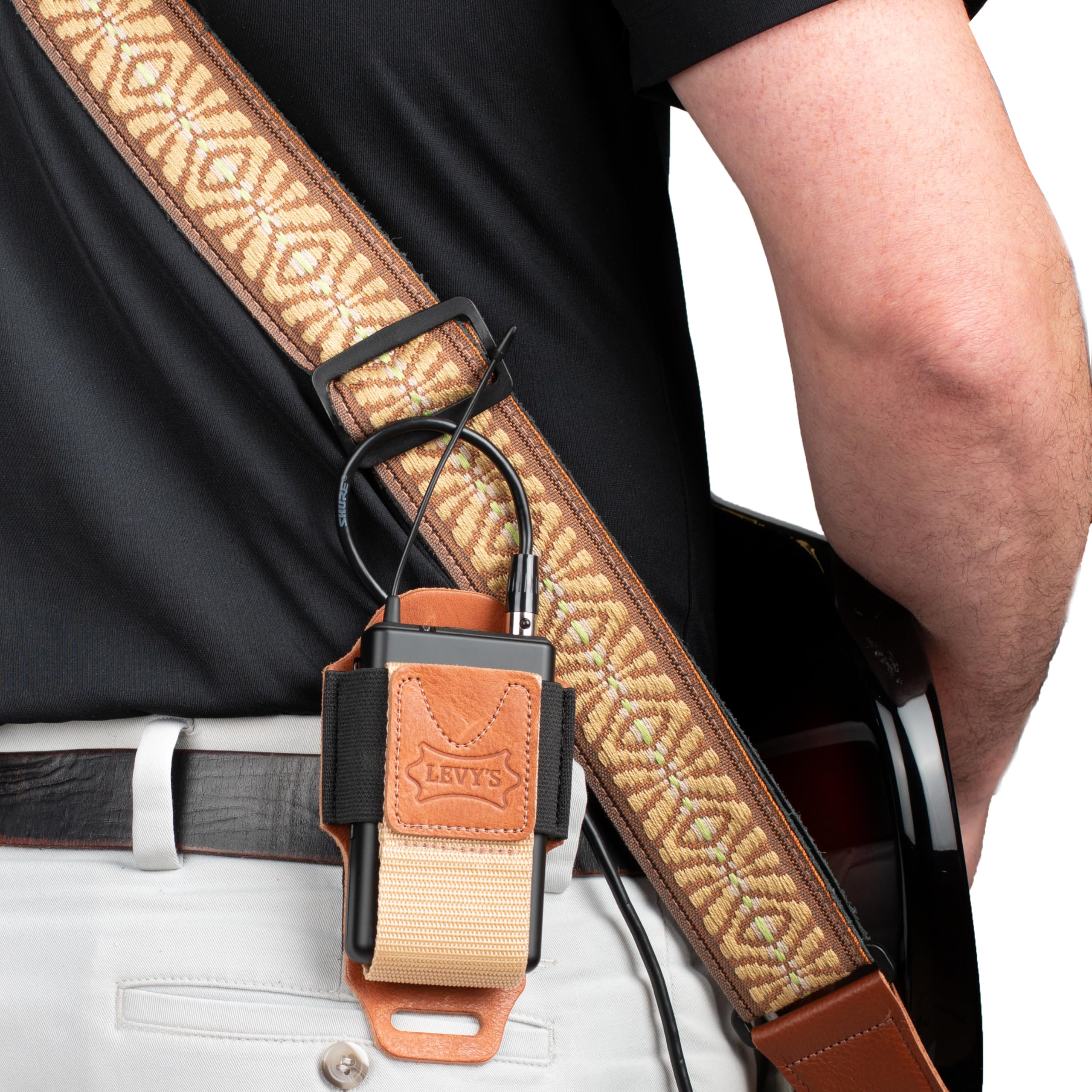 Amazon.com: Levy's Leathers Wireless Transmitter Bodypack Holder